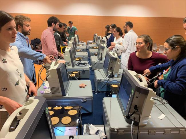 Médicos residentes de Almería acuden a un curso sobre cirugía endoscópica en el Hospital San Cecilio