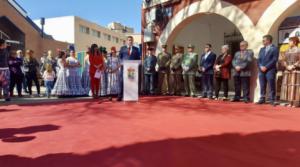 Viator homenajea en el Día de Andalucía a La Legión