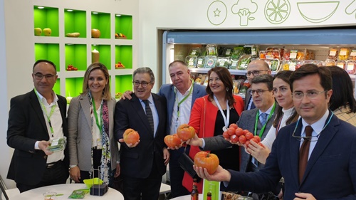 El PP de Almería apoya al sector agrícola también en Fruit Logistica