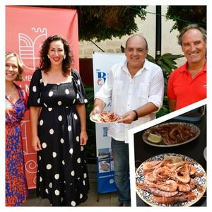 El intenso sabor de la gamba roja de Almería impresiona en la Feria del Mediodía