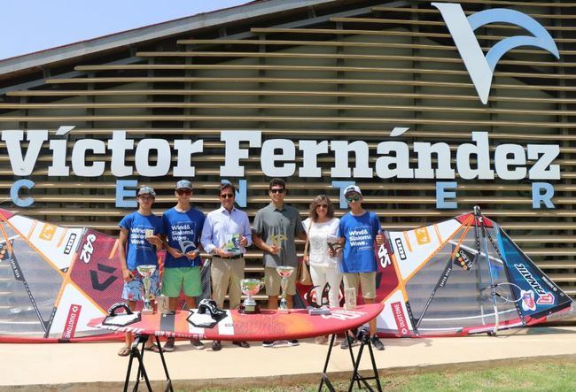 Góngora felicita a Víctor Fernández tras su reciente victoria en Tenerife