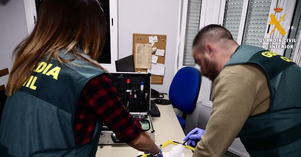 Dos detenidos por robar motos para asaltar viviendas en Níjar