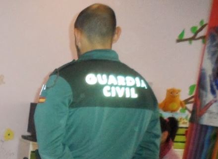 Detenido por exhibicionismo ante menores en un parque infantil de Berja