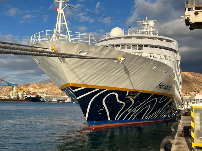 Almería inicia la temporada de cruceros con el MS Hamburg