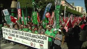 El 80% de los docentes no secunda la huelga en Almería