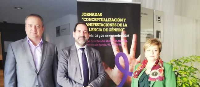 La Junta atiende en Almería a 400 mujeres víctimas de violencia machista en seis meses