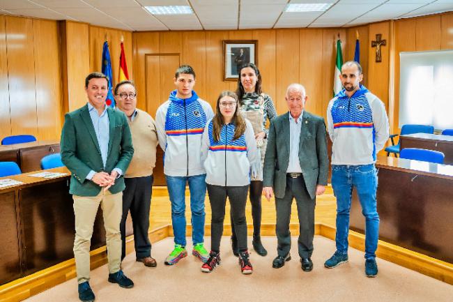 Felicitación al equipo de natación adaptada VAS tras el Campeonato de España FEDDI 