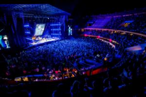 El Barrio revienta la Plaza de Toros de Roquetas con un concierto muy especial