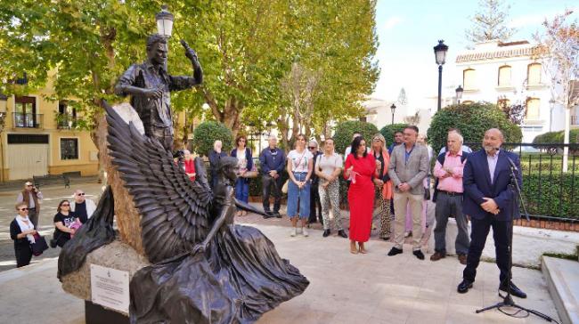 Berja inaugura una escultura en honor a su pasado minero