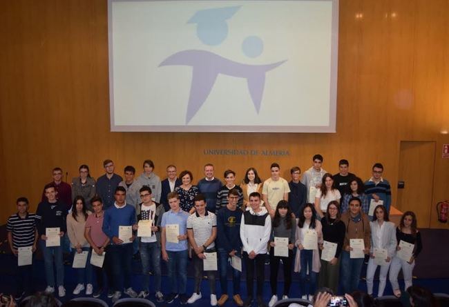 El V Indalmat premia el talento matemático de 32 jóvenes de Secundaria y Bachillerato