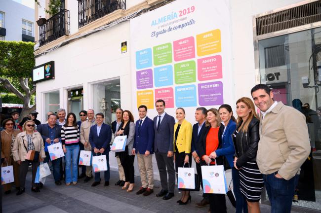 El presidente de la Junta visita Almería 2019 y afirma que es “un orgullo” para Andalucía