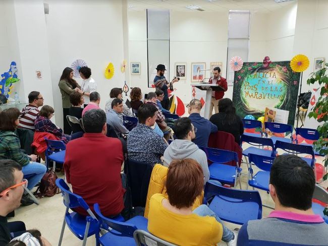 Carlos Sánchez participa en la lectura inclusiva organizada por Down Almería - Asalsido