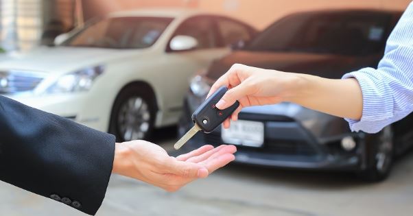 Alquilar un coche con el más atractivo renting flexible