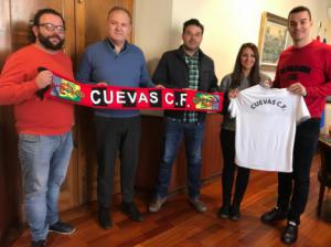 El Ayuntamiento renueva el convenio de colaboración con el Cuevas C. F