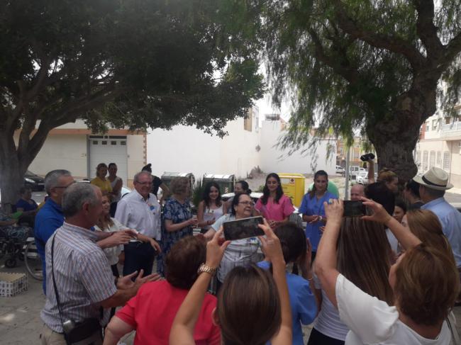 Los Mayores De Vícar Celebran Su Día Con Un Encuentro En La Plaza Cervantes