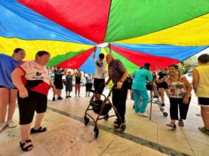 Niños Y Mayores De Vícar Celebran Una Jornada Con Juegos Tradicionales