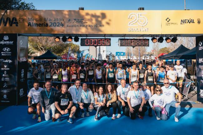 El Ghazouany y Carolina Jeepchumba, vencedores absolutos de la XXV Medio Maratón Ciudad de Almería