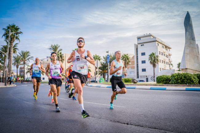 La VII edición de la Media Maratón Ciudad de Roquetas acogerá el Campeonato de Andalucía de 21K