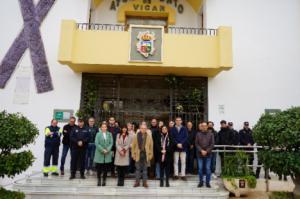 Minuto De Silencio En Vícar Por Las Víctimas Del Incendio En Valencia