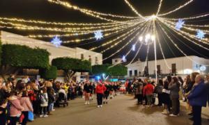 El alumbrado navideño abre la Navidad en Dalías