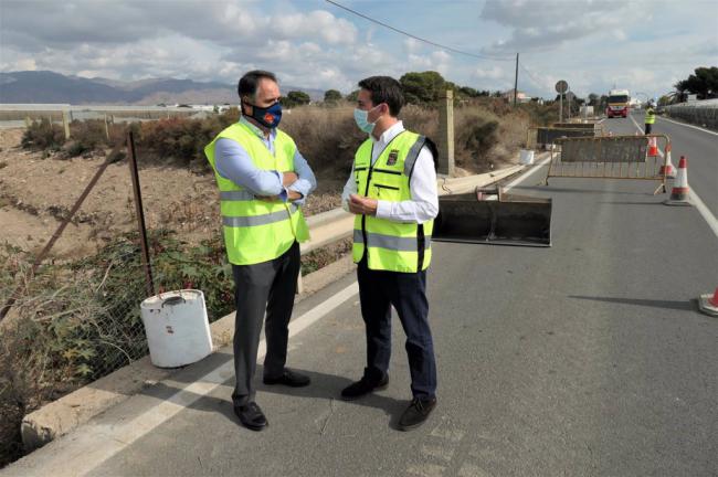 Diputación blinda contra las lluvias la conexión por carretera entre El Alquián y Bahía Alta