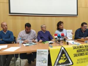 Los agricultores anuncian tractorada el viernes en Levante y norte de Almería