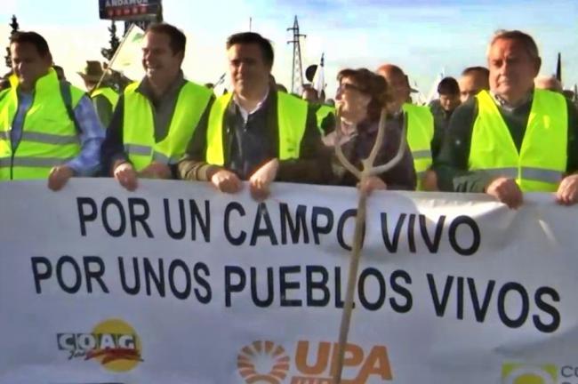 Los agricultores mantienen las protestas y exigen medidas al Gobierno