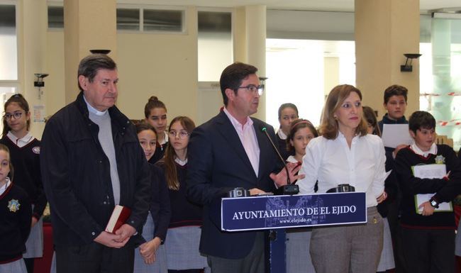 120 m² de belén navideño en El Ejido