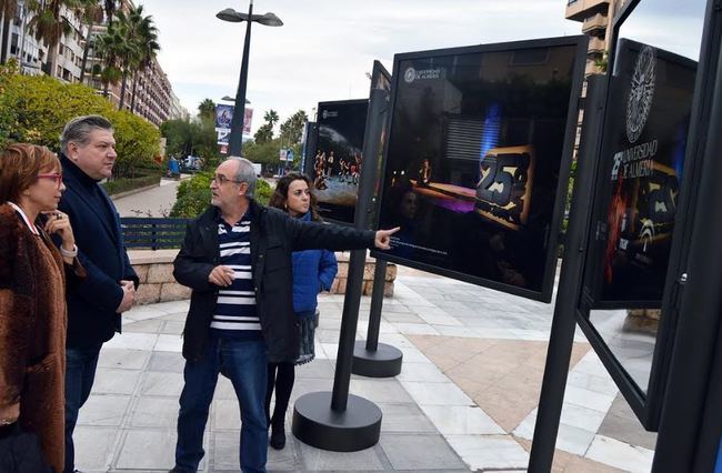 Pako Manzano lleva a la Rambla las mejores fotos del 25 aniversario de la UAL