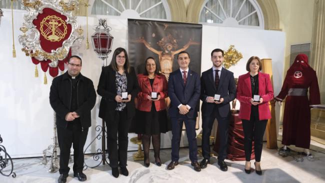 Diputación acoge la exposición temporal del 75 aniversario de la Hermandad del Cristo del Perdón de Vélez Rubio