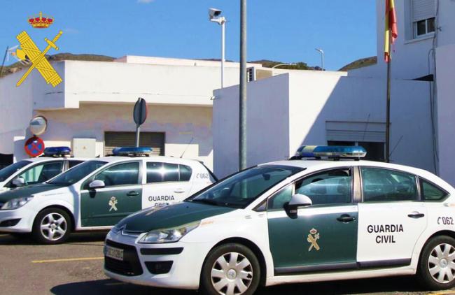 La Guardia Civil detiene en Níjar a la gerente de un bar por tráfico de drogas