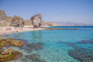 LafargeHolcim apadrina la playa de los Muertos