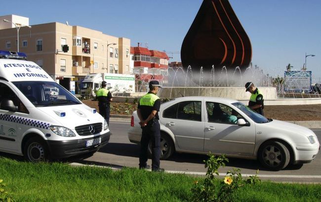 Policía Local De Vícar y DGT controlarán los vehículos