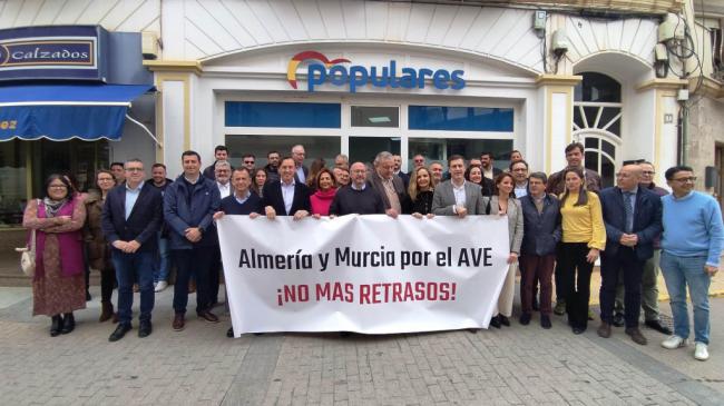 El PP de Murcia y Almería se unen para reivindicar el AVE en 2026