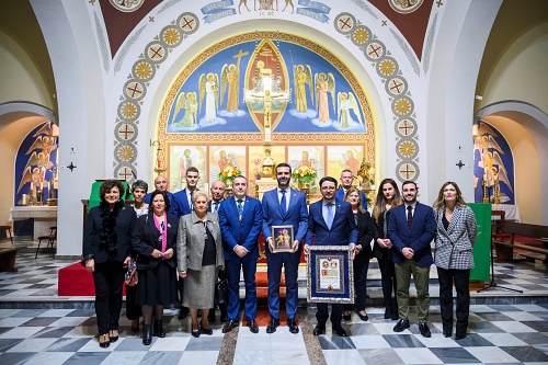 La Hermandad de la Estrella reconoce al alcalde por la promoción de la Semana Santa