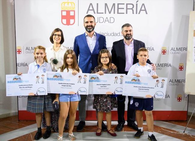 Cuatro escolares almerienses, premiados por seguir la pista del agua