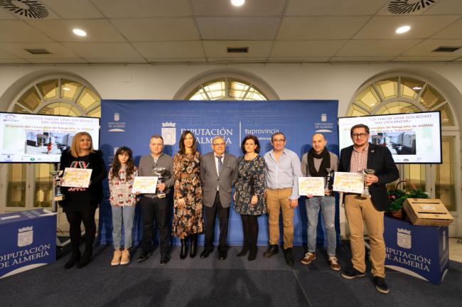 Diputación y AMFAR entregan los premios del concurso ‘Juntos hacia una sociedad sin violencia’