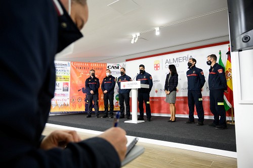 Bomberos de Almería organiza la I ‘Carrera del Fuego’