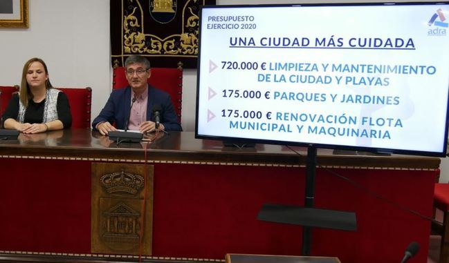 Cortés presenta un presupuesto “inversor y social” para Adra