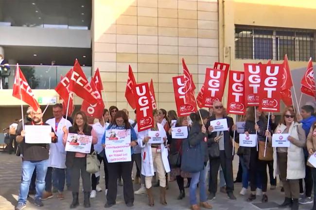 Protestas sindicales en Torrecárdenas por la gestión de contrataciones del SAS