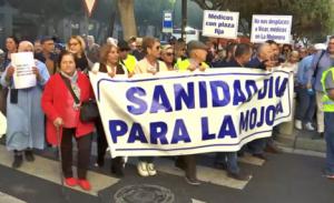 Protesta en Almería por la falta de médicos en La Mojonera