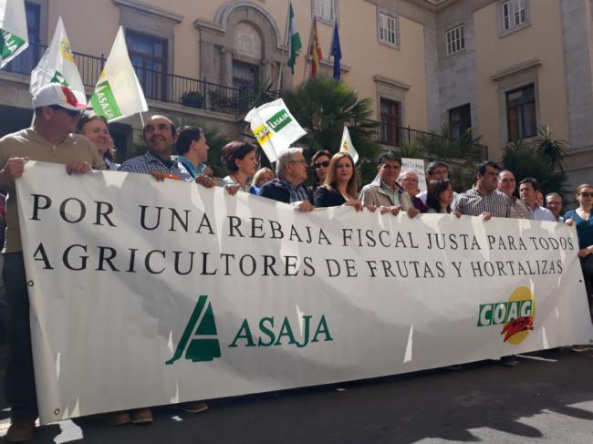 Ciudadanos exige una reducción fiscal fiscal “justa” para el campo almeriense