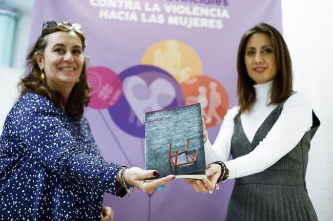 Diputación abre las actividades de Igualdad con el libro 'Remos de plomo'