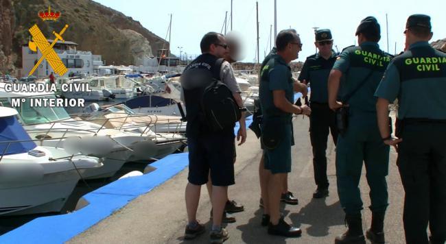 Peligroso delincuente con 12 causas pendientes es detenido en Cabo de Gata