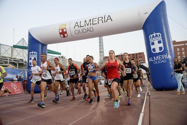 Más de cien corredores en la primera edición del ‘4 Horas Running Feria de Almería’