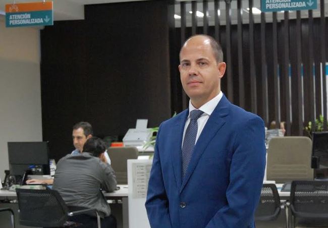 Sergio Ruiz Cervilla, nuevo director territorial de Cajamar en Almería