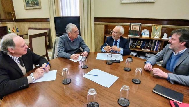 El subdelegado del Gobierno en Almería trata con Asempal las infraestructuras