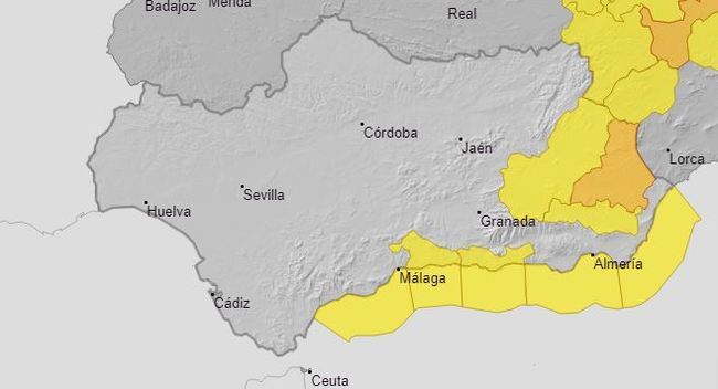 Aviso este lunes en Almería por fuerte oleaje y viento