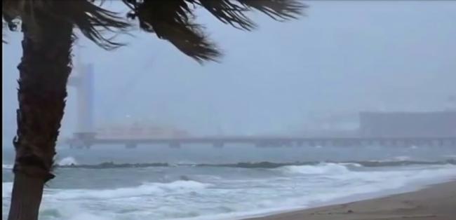 La borrasca deja entre 5 y 6 litros de lluvia en la capital y la flota amarrada a puerto