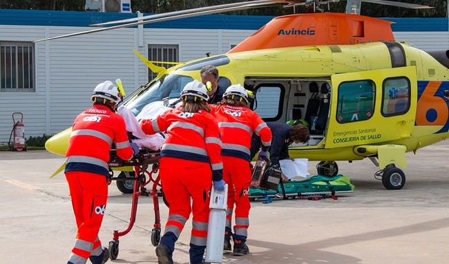 Parapentista herido en Dalías es trasladado al Hospital del Poniente en helicóptero